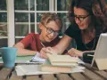 Koszty nauczania domowego: Czy to naprawdę darmowa edukacja?