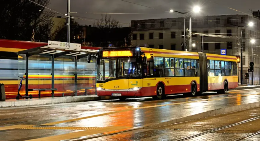 Uczniowie we Wrocławiu: Darmowa komunikacja? Sprawdź, kto ma prawo!